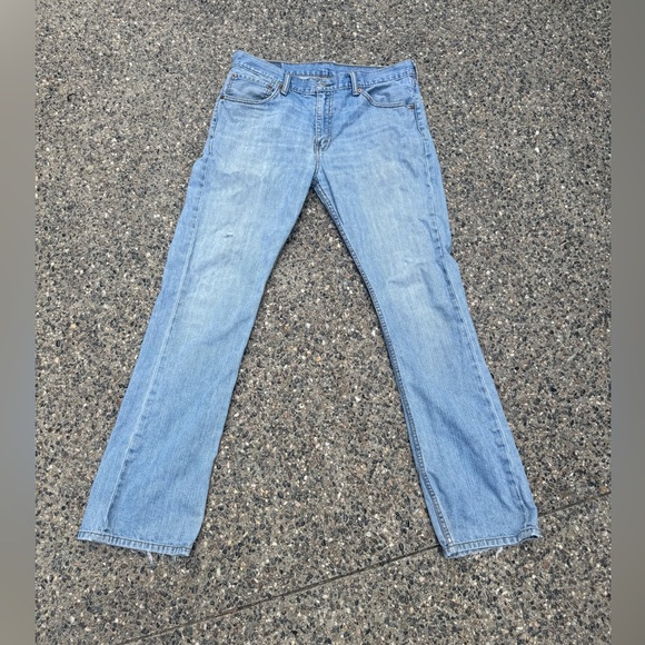 Distressed Levi’s 527 34x34 Jeans - Picture 2 of 8